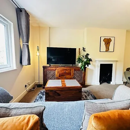 Airy Two-bed * Bristol