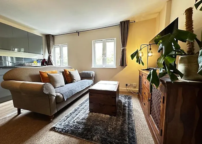 Airy Two-bed Appartamento *